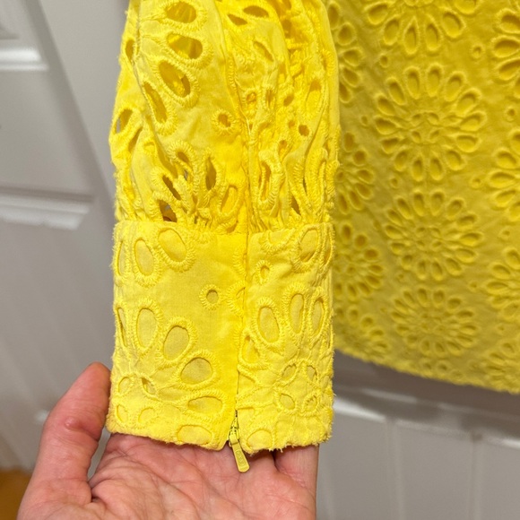 Lilly eyelet romper - Picture 3 of 7